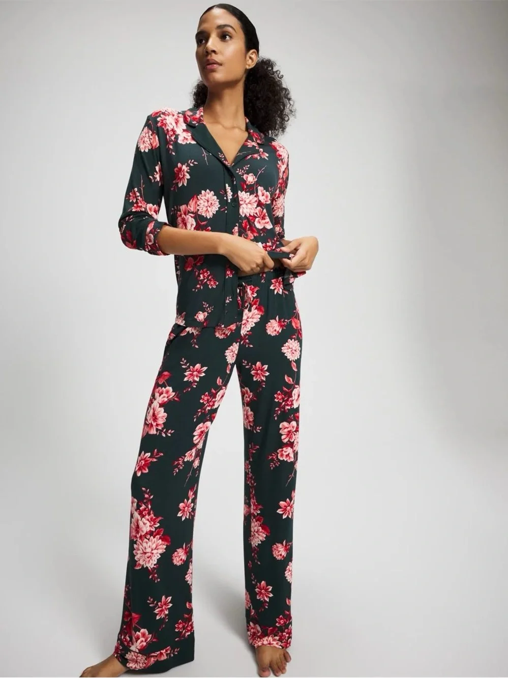 Soma Cool Nights Long Pajama Set Long Sleeve Top Pull On Pants Medium Floral